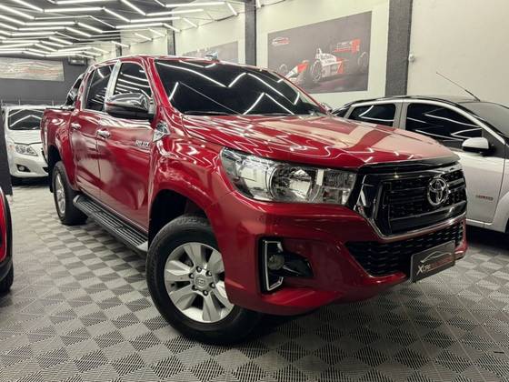 TOYOTA HILUX 2.8 SR 4X4 CD 16V DIESEL 4P AUTOMÁTICO